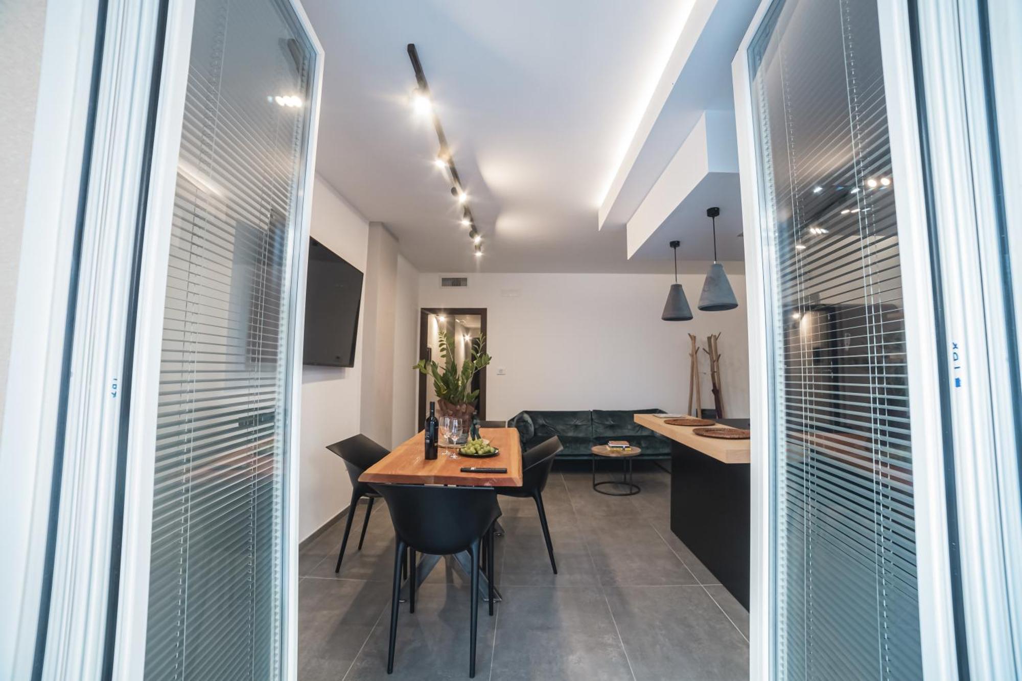 Suite Piazza Mazzini 90 Mq 5 Lecce Exterior foto